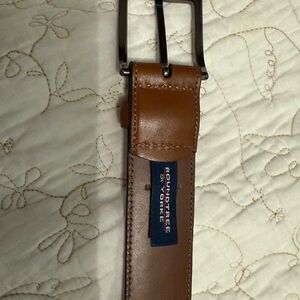 Roundtree & Yorke Leather Belt